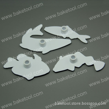 4 pcs Fabulous Fish Press Baking Mold Cake Cookie Cutter with instruction on backing card